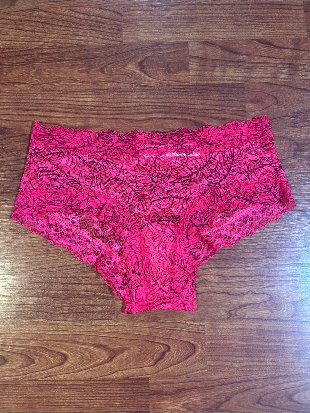 Victoria's Secret Lace Cheeky Panty Medium